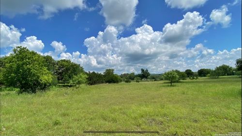 109 Rio Grande Dr, Blanco, TX, 78606-5987 | Card Image