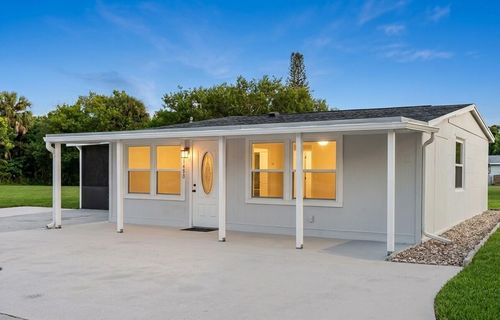 1480 6th Ave, Vero Beach, FL, 32960-5738 | Card Image