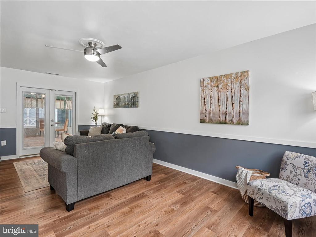 Residential in WOODBRIDGE 5