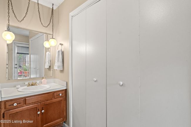 710 Victoria Ct, House other with 2 bedrooms, 1 bathrooms and null parking in New Albany IN | Image 22