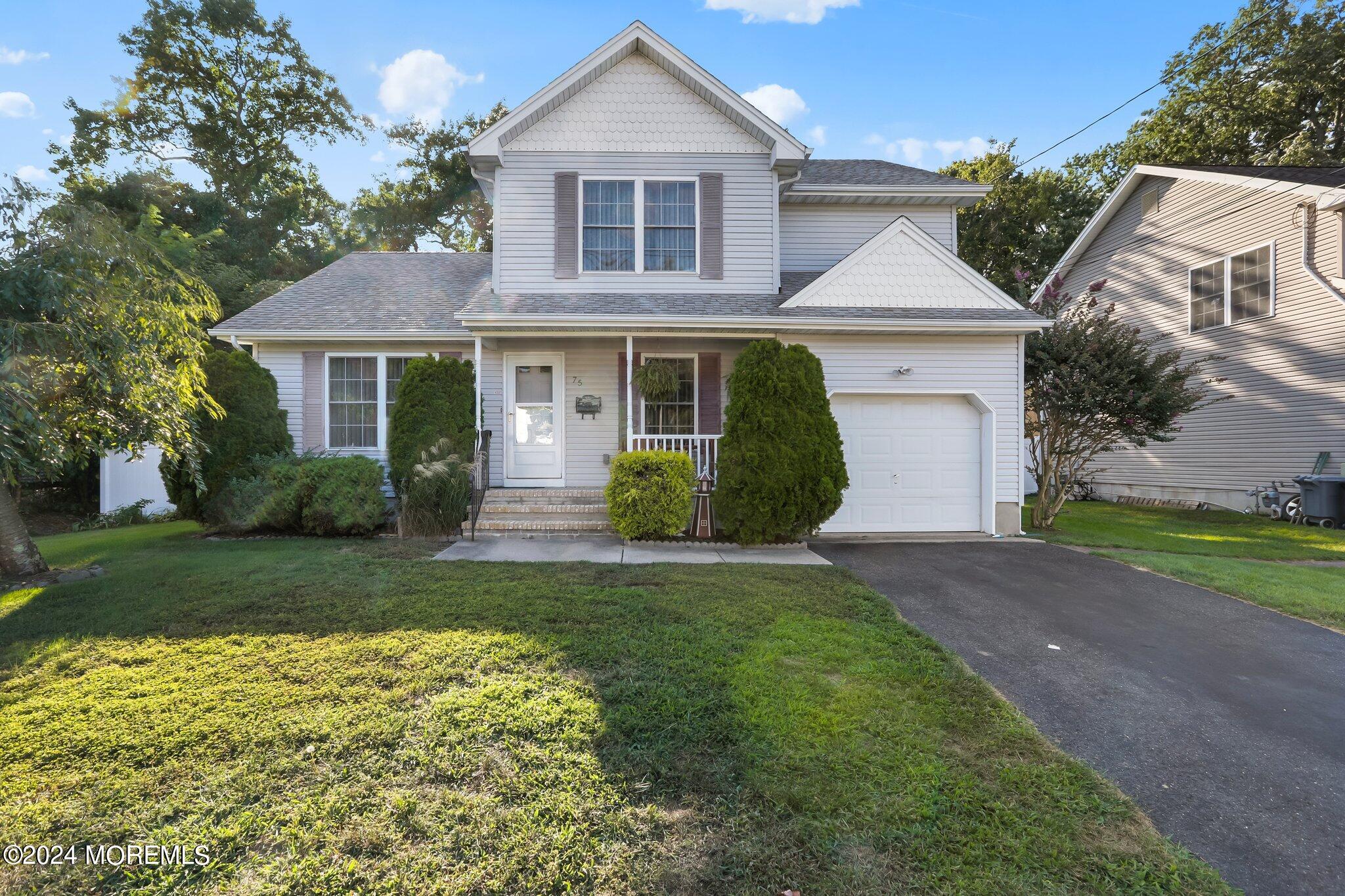 Hawthorne Ave, Neptune City, NJ 07753