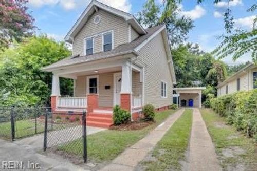 1042 W 35th St Street, Norfolk, VA, 23508 | Card Image