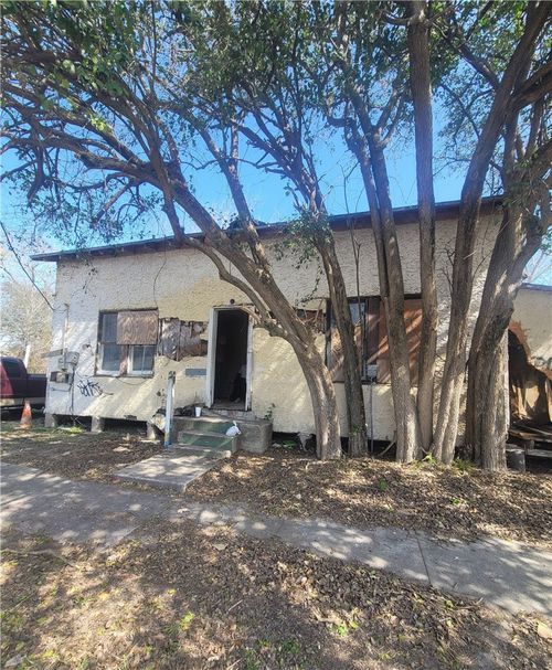 2424 Ruth St, Corpus Christi, TX, 78405-1732 | Card Image