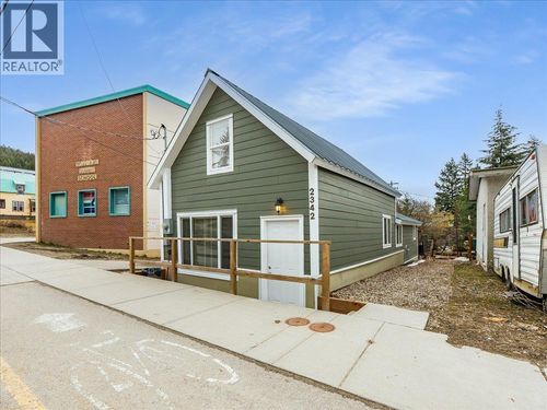 2342 Washington St, Rossland, BC, V0G1Y0 | Card Image