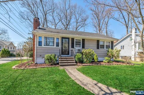 48 Oliver Pl, Ringwood, NJ, 07456-2121 | Card Image