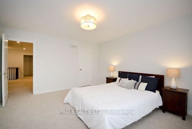 867 Fowles Crt, House attached with 4 bedrooms, 3 bathrooms and 2 parking in Milton ON | Image 31
