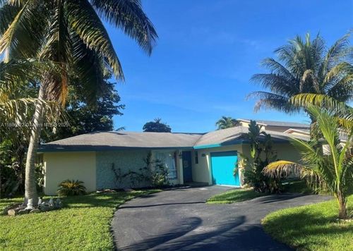7551 Sw 42nd Pl, Davie, FL, 33314-3013 | Card Image