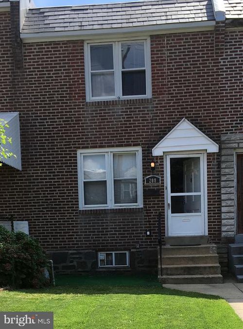 208 Golf Rd, DARBY, PA, 19023-1317 | Card Image