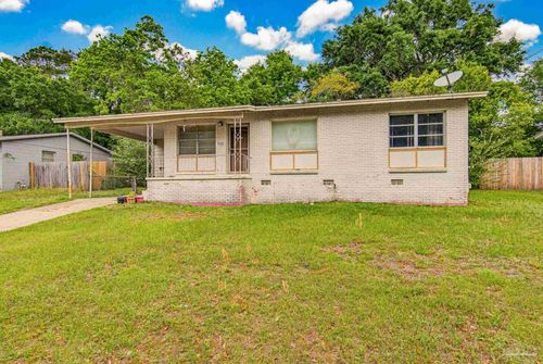 908 Blue Springs Dr, Pensacola, FL, 32505 | Card Image