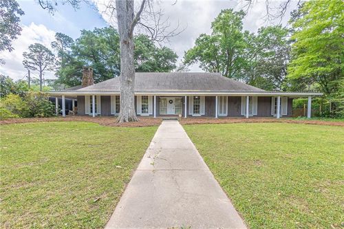 3806 Pecan Dr, Alexandria, LA, 71302-2547 | Card Image