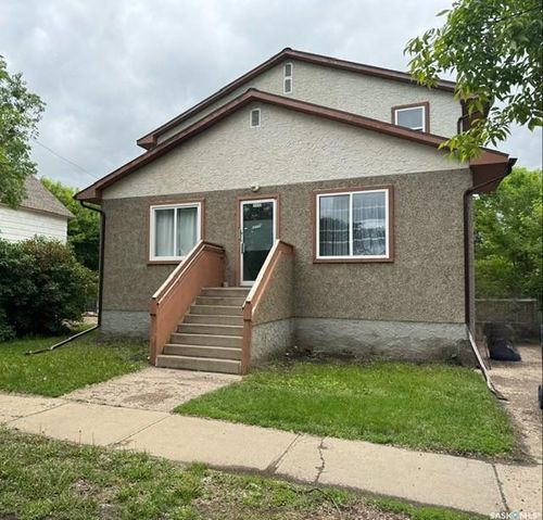 1172 107th St, North Battleford, SK, S9A1Z3 | Card Image