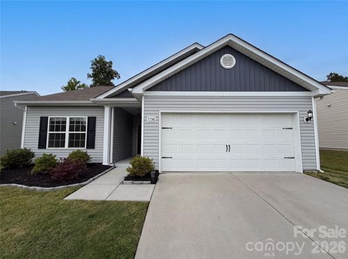 7336 Amberly Hills Rd, Charlotte, NC, 28215-0403 | Card Image