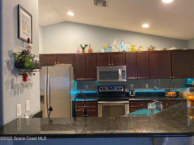 0 - 1785 Orris Ave, House other with 3 bedrooms, 2 bathrooms and null parking in MERRITT ISLAND FL | Image 5