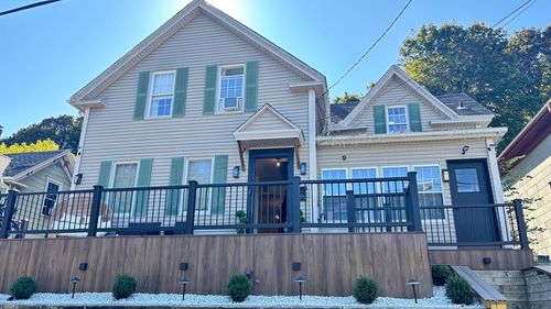 109 Oak St, Clinton, MA, 01510-3712 | Card Image