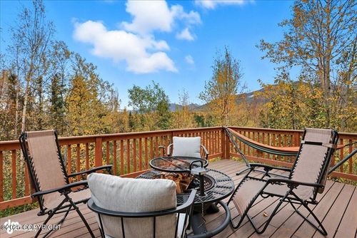 8631 Brookway Cir, Anchorage, AK, 99504-4274 | Card Image