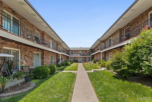 89-6934 Colonial Woods Dr, Saint Louis, MO, 63129-1002 | Card Image