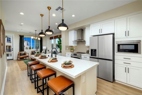 1321 Cantada Ct, El Cajon, CA, 92019-2026 | Card Image