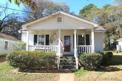 529 Whitaker St, Roanoke Rapids, NC, 27870-1530 | Card Image