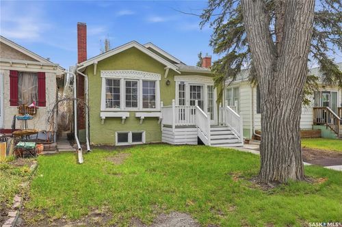 3625 Victoria Ave, Regina, SK, S4T1M4 | Card Image