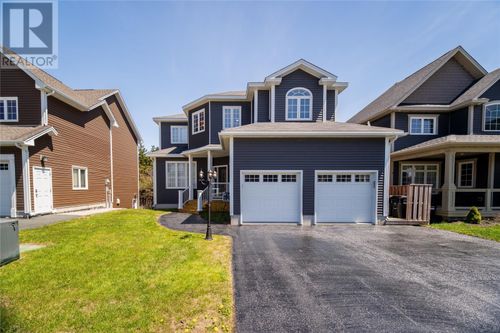 20 Dunkerry Cres, St. John's, NL, A1H0K3 | Card Image