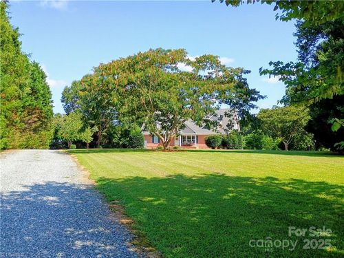 6843 Sawyer Rd, Liberty, NC, 27298-9319 | Card Image