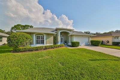 1009 Ashbourne Circle, House other with 2 bedrooms, 2 bathrooms and null parking in Trinity FL | Image 2