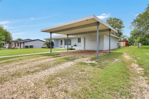 1008 W Avenue D Avenue, Belton, TX, 76513 | Card Image