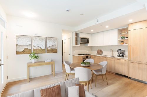 123-2050 Glenaire Dr, North Vancouver, BC, V7P1Y3 | Card Image