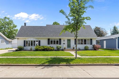 2714 N Elmwood Court, APPLETON, WI, 54911 | Card Image