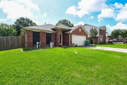 4525 Allegro Dr, Seabrook, TX, 77586-2571 | Card Image