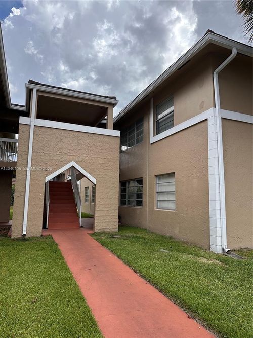 35-e-9976 Twin Lakes Dr, Coral Springs, FL, 33071-5341 | Card Image