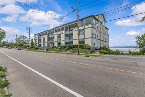 12-33 North Ave, Burlington, VT, 05401-5225 | Card Image