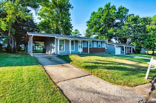 8 E Alhambra Dr, COLUMBIA, MO, 65203-3754 | Card Image