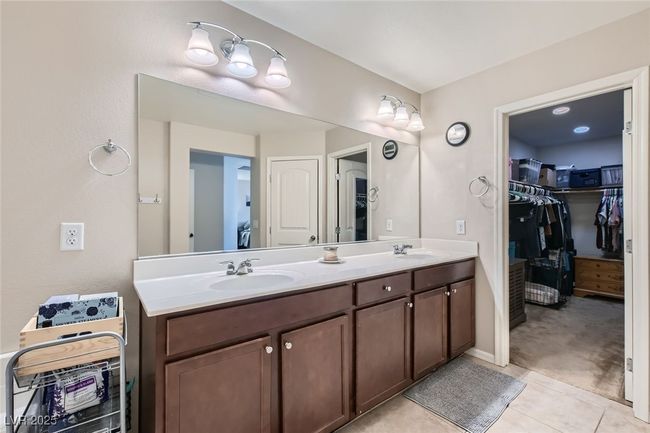 8295 Nebula Cloud Ave, House other with 4 bedrooms, 3 bathrooms and null parking in Las Vegas NV | Image 17