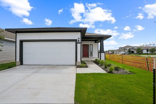 107 Honeybee Ln, Elgin, TX, 78621-2563 | Card Image