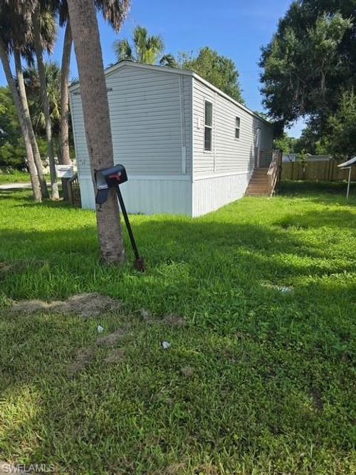 370 San Bernardino St, NORTH FORT MYERS, FL, 33903-3335 | Card Image