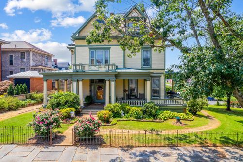1415 Harrison St, Lynchburg, VA, 24504-5121 | Card Image