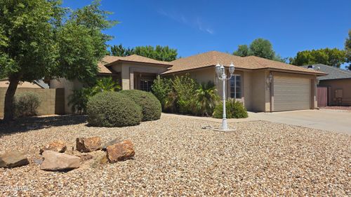 9014 W Rovey Ave, Glendale, AZ, 85305-5403 | Card Image