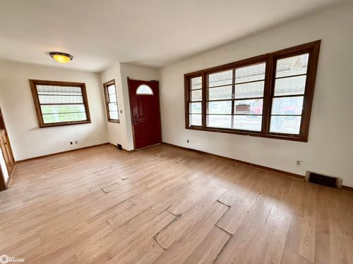 203 1st St Ne, Rake, IA, 50465-7701 | Card Image