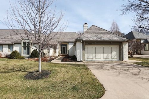 9222 E Lakepoint Dr, Wichita, KS, 67226-2101 | Card Image