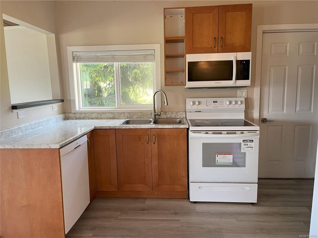 6558 Lanark Rd, House other with 5 bedrooms, 2 bathrooms and 5 parking in Sooke BC | Image 10