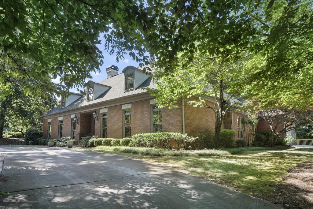 Powers Ridge Ct, Sandy Springs, GA 30327