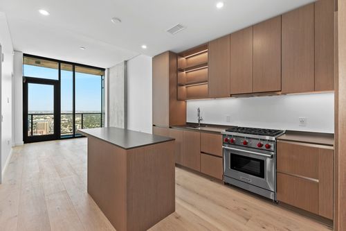 5206-610 Davis St, Austin, TX, 78701-5099 | Card Image