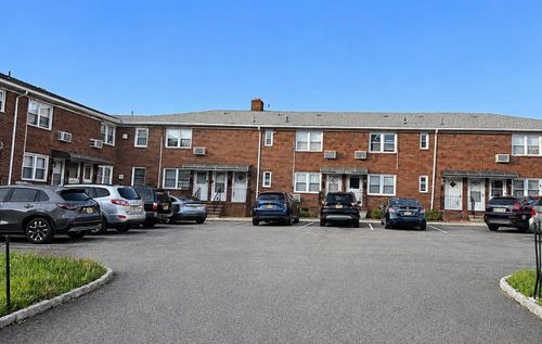 13-1400 70th St, North Bergen, NJ, 07047-3922 | Card Image