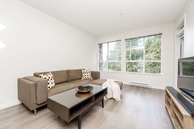 405 - 1151 Windsor Mews, Condo with 2 bedrooms, 2 bathrooms and 1 parking in Coquitlam BC | Image 9