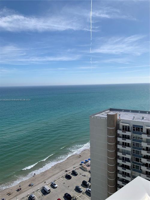 2303-3140 S Ocean Dr, Hallandale Beach, FL, 33009 | Card Image