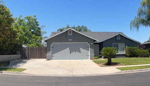 1727 Hume Dr, Sanger, CA, 93657-3567 | Card Image