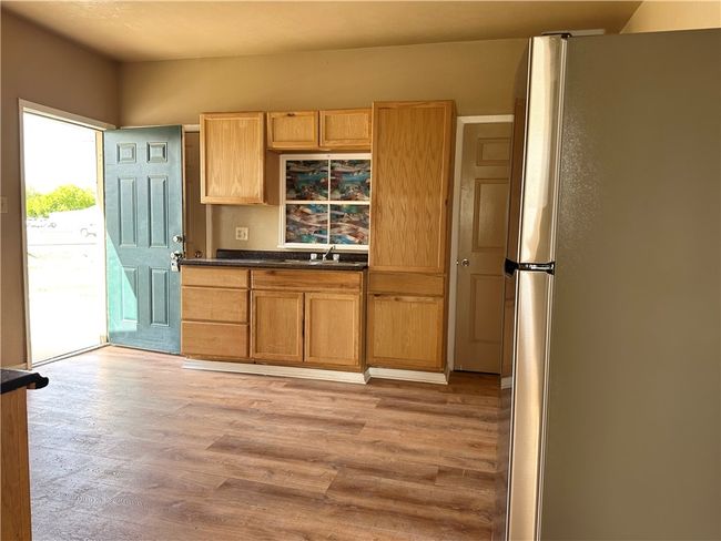 A - 616 Hall St, House attached with 4 bedrooms, 2 bathrooms and null parking in Sinton TX | Image 8