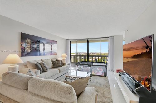 apt-808-2000 Island Blvd, Aventura, FL, 33160-4959 | Card Image