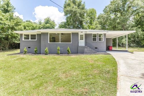 880 Winchester Cir, Macon, GA, 31210-3430 | Card Image